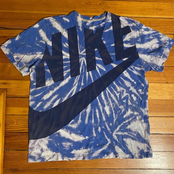 Nike Bleach Dyed Men’s Tee! - Picture 4 of 6